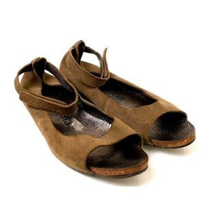Pedro Garcia DARK GREEN GENUINE SUEDE OPEN TOE FLAT ANKLE STRAP SHOES Sz 9.5B US